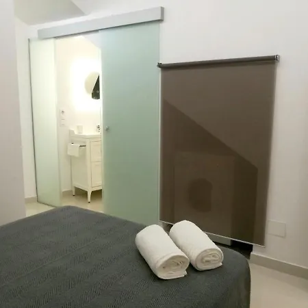 Appartement Super Sotano En Playa Canteras ! ! *